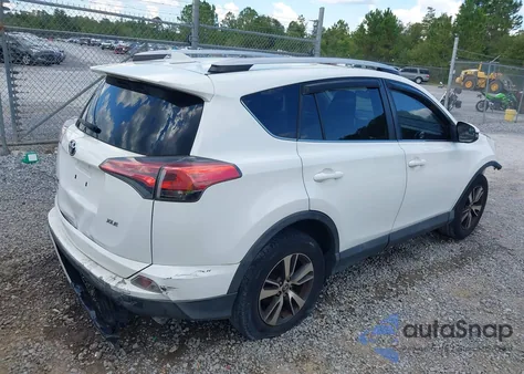 2016 Toyota Rav4 Xle z USA, uszkodzony, nr VIN 2T3WFREV3GW302020